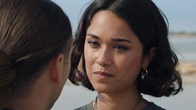 image de la news Ici tout commence sur TF1 : après ses adieux poignants à Lionel, Emi (Loryn Nounay) va-t-elle revenir à l'Institut ?