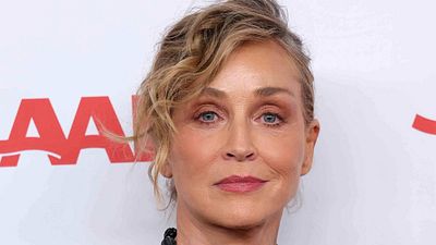 image de la news "Je l’ai giflé" : 34 ans après, Sharon Stone garde un mauvais souvenir de ce thriller mythique qui a fait d'elle une star