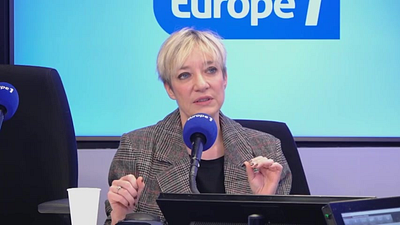 image de la news Mariés au premier regard : cette saison, Estelle Dossin a menti à un couple et voici pourquoi