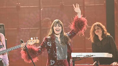 image de la news Les Enfoirés 2023 : Clara Luciani et Juliette Armanet refusent d'intégrer la troupe