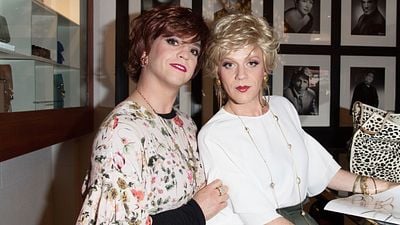 image de la news 7 ans après la fin du programme culte, le duo Catherine et Liliane revient au cinéma dans un film réalisé par Alex Lutz