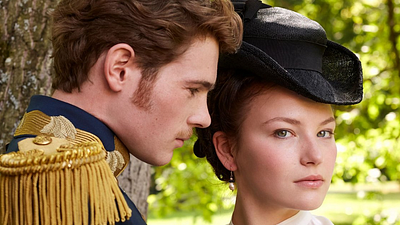 image de la news 65 millions de vues sur Netflix : la série L'Impératrice dévoile les premières images de sa saison finale ! Franz Joseph est-il mort ?