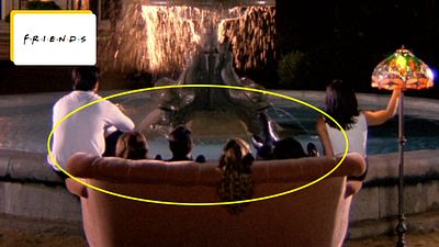 image de la news Friends : ce détail essentiel vous échappe sans doute depuis 30 ans, pourtant, il est visible dès le générique de la série