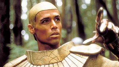image de la news 18 ans après la fin de Stargate SG1, que devient Peter Williams, alias Apophis, méchant culte de la série de science-fiction ?