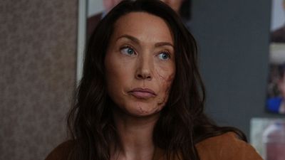 image de la news Surface sur France 2 : "Ça ne va pas du tout !", l'auteur du livre qui a inspiré la série se souvient de ses doutes sur Laura Smet