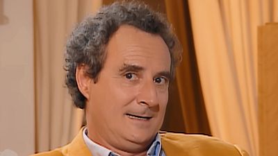 image de la news "Je vous demanderai immédiatement d'enlever ce mot" : il y a plus de 30 ans, Daniel Prévost a vécu l'interview la plus invraisemblable de toute sa carrière