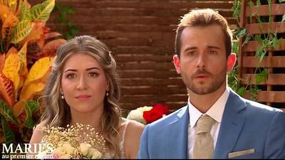 image de la news Pas vu à la télé dans Mariés au premier regard : ce qu’il s’est passé dans la voiture entre Mélanie et Antoine après la séance photo