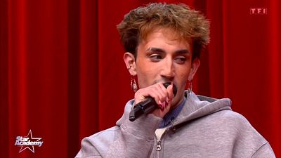 image de la news Star Academy : surprise, Victor s'offre une nouvelle couleur de cheveux ! Les internautes valident