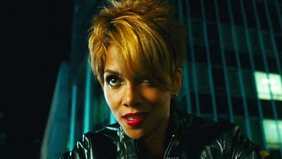 image de la news Ce soir à la télé : détesté de tous, désavoué par ses acteurs... Ça fait deux excellents arguments pour offrir une séance de rattrapage à ce film d'action avec Halle Berry