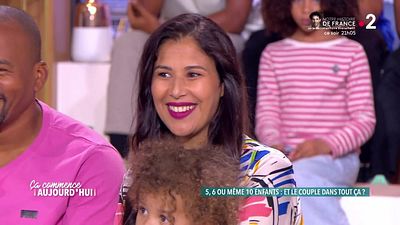 image de la news Raoudha Jean-Zéphirin (Familles nombreuses) a-t-elle vraiment aimé être enceinte ? Révélations sur le plateau de Ça commence aujourd'hui