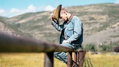 image de la news Yellowstone : ce personnage très apprécié des fans n'a pas dit son dernier mot... Il va apparaître dans la saison 2 de Marshals !