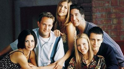 image de la news "Ça me gêne..." : vous ne devinerez jamais quelle série regarde cette star de Friends avant d'aller se coucher !