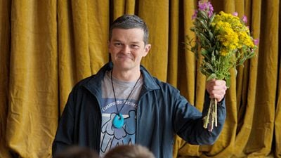 image de la news Plus fort que moi (I Swear) : la star du film est-elle réellement atteinte du syndrome de Gilles de la Tourette ?