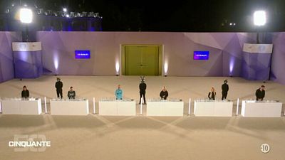 image de la news Les Cinquante : qui sont les 3 candidats nominés ce vendredi 3 novembre ? Une alliance se prépare pour désigner le prochain éliminé (spoiler)