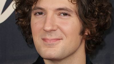 image de la news "C'était une lente humiliation" : Vincent Lacoste a très mal vécu le tournage de cette comédie culte qui l'a pourtant révélé au grand public