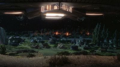 image de la news Depuis 45 ans, on se demande ce qui a bien pu arriver aux personnages de cette célèbre comédie française après la fin du film