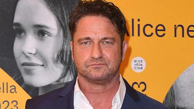 image de la news "Je me retourne et tous les cascadeurs sont morts de rire" : il y a 18 ans, Gerard Butler prononçait sa réplique la plus culte !