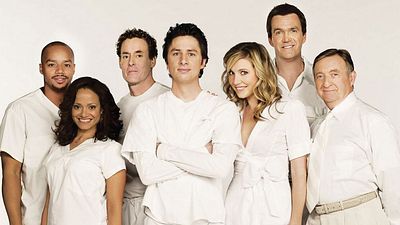 image de la news Scrubs : ces stars emblématiques de la série culte vont revenir dans la suite avec JD, Turk et Elliot !