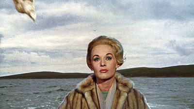 image de la news Ce soir à la télé : chaudement recommandé aux cinéphiles, ce chef-d'œuvre d'Alfred Hitchcock reste déconseillé aux ornithophobes !