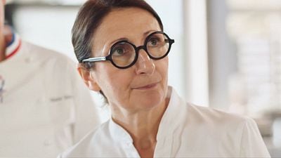 image de la news Ici tout commence sur TF1 : "J'étais stressée !", la cheffe étoilée Anne-Sophie Pic revient sur sa participation exceptionnelle dans la série