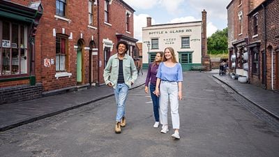 image de la news Peaky Blinders, 28 ans plus tard, Mission : Impossible… Marchez dans les pas de vos personnages favoris lors de vacances audacieuses !