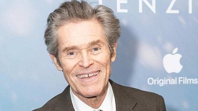 image de la news "Je ne suis jamais plus heureux que lorsque je nettoie le fumier des animaux" : loin des tournages, voici à quoi ressemble la vie de Willem Dafoe à 71 ans !