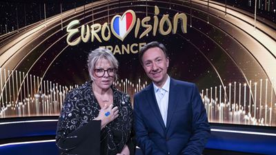 Invitée surprise aux côtés de Laurence Boccolini et Stéphane Bern pour animer l’Eurovision…
