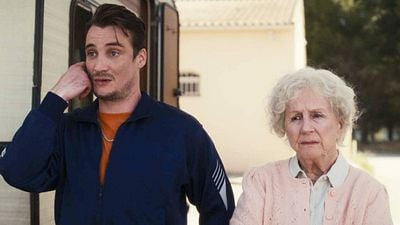 image de la news "J'étais prête à arrêter ce métier" : cette partenaire de Pierre Lottin a réussi à rebondir grâce à une comédie culte des années 80