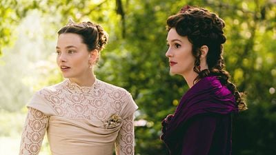 image de la news Succès surprise dans la veine de Bridgerton, cette série romantique et historique revient avec une star de Gossip Girl au casting