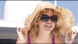 image de la news Annalynne McCord dans la webserie "Dial Star"