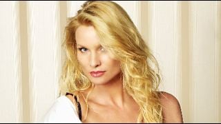 Nicollette Sheridan abandonne ses poursuites en justice