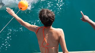 image de la news "Dark Tide" : Halle Berry face aux requins blancs en avant-première !