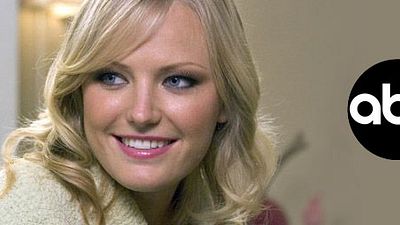 image de la news Malin Akerman sera la "Trophy Wife" d'ABC