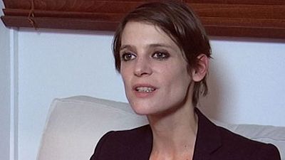 image de la news Hélène Fillières commente sa bio AlloCiné ! [VIDEO]