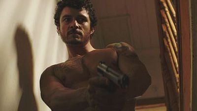 image de la news "Zulu" : d’où vient la (grande) cicatrice d'Orlando Bloom ?