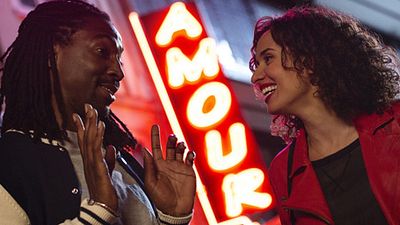 image de la news Teaser de Amour sur place ou à emporter, adaptation de la pièce avec Amelle Chahbi et Noom Diawara