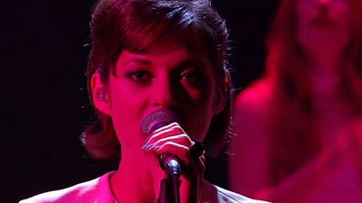 image de la news Marion Cotillard chante avec Metronomy pour les 30 ans de Canal+