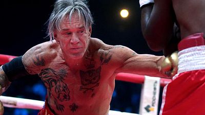 image de la news Mickey Rourke : les images de son retour gagnant sur le ring à 62 ans !