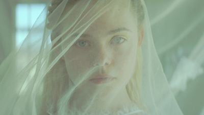 Elle Fanning sera l'héroïne du nouveau film de Nicolas Winding Refn, The Neon Demon