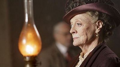 image de la news Downton Abbey : Maggie Smith quittera sans doute la série après la saison 6 !