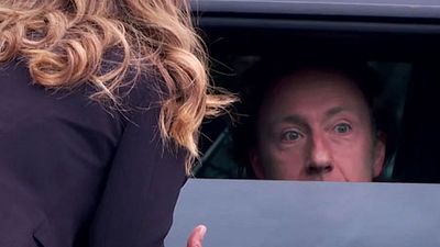 image de la news "Connasse" : Comment Camille Cottin a piégé Stéphane Bern ?