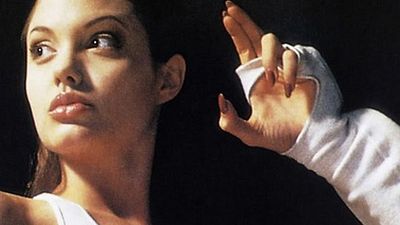 image de la news Angelina Jolie : L'histoire d'une punk devenue Ambassadrice 