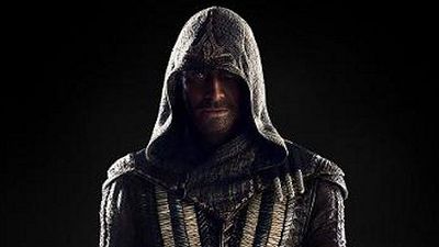 image de la news Assassin's Creed : première photo de Michael Fassbender dans son costume !