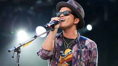 image de la news Le chanteur Bruno Mars produit une comédie pour NBC !