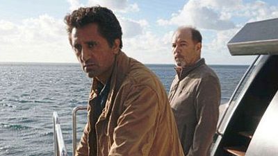 image de la news Fear The Walking Dead saison 2 : une première affiche et une diffusion simultanée sur Canal+ Séries