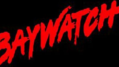 image de la news Alerte à Malibu : Dwayne Johnson et Kelly Rohrbach en maillots rouges !