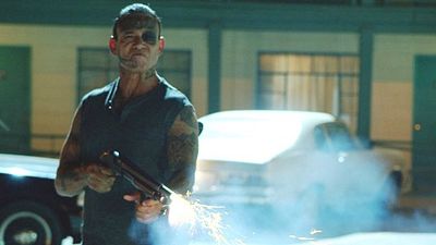 image de la news Qui est Raoul Trujillo, le redoutable sicario tatoué qui traque Mel Gibson dans Blood Father ?