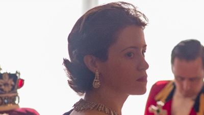 The Crown : La série Netflix sur la jeunesse d’Elisabeth II se dévoile dans une première bande-annonce