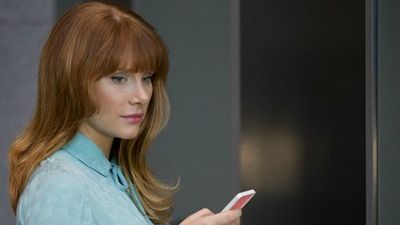 image de la news La saison 3 de Black Mirror, un film de guerre avec Jamie Dornan et Guillaume Canet, le retour de The Ranch... c'est en octobre sur Netflix !
