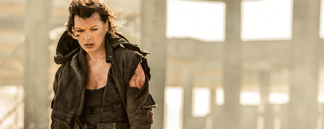 image de la news Milla Jovovich sur "Resident Evil" : "Alice m'inspire, elle sait toujours quoi faire en cas d'urgence"